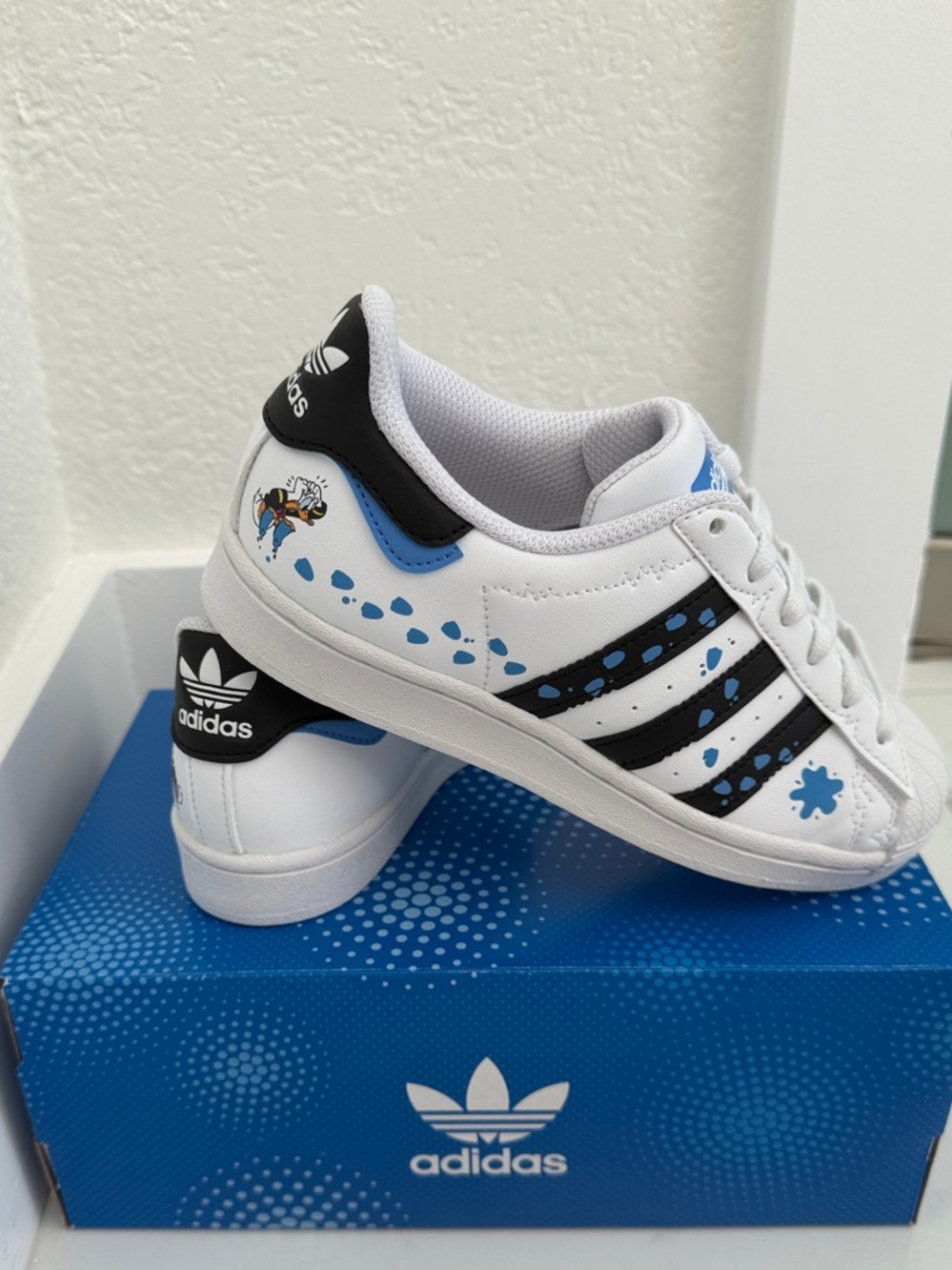 adidas Kids White Sneakers with Black Stripes and Blue Accents - Picture 4 of 4